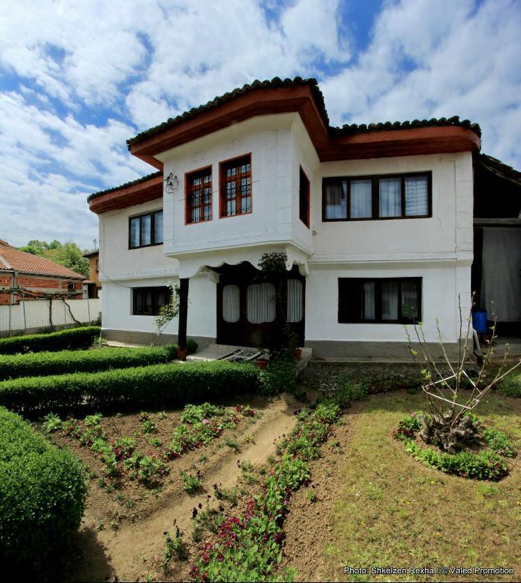Bujtina Zhaveli Bed & Breakfast Gjakova Luaran gambar
